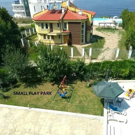 Apolon Complex - Penthouse Szozopol Apartman